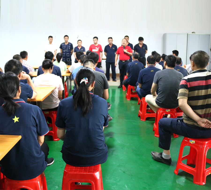 廣州伊伊人成亚洲综合人网辦公家具有限公司.jpg