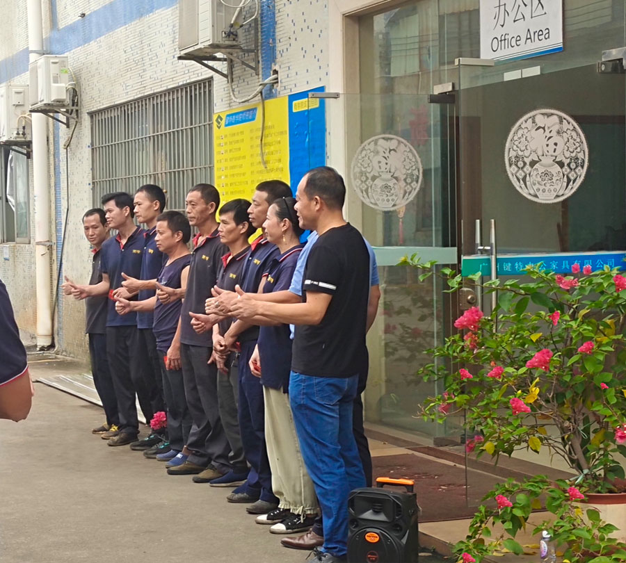 廣州伊伊人成亚洲综合人网辦公家具有限公司.jpg